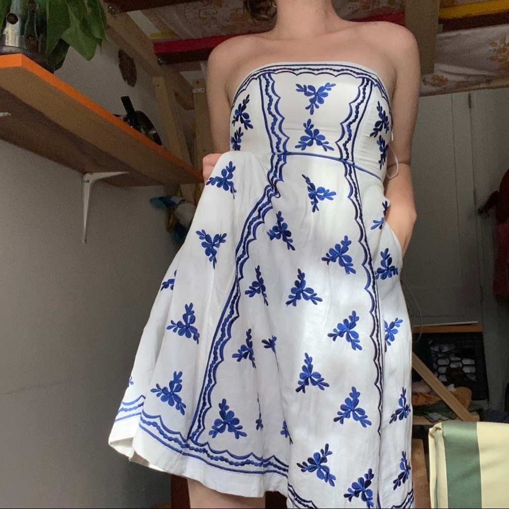 anthro embroidered dress!